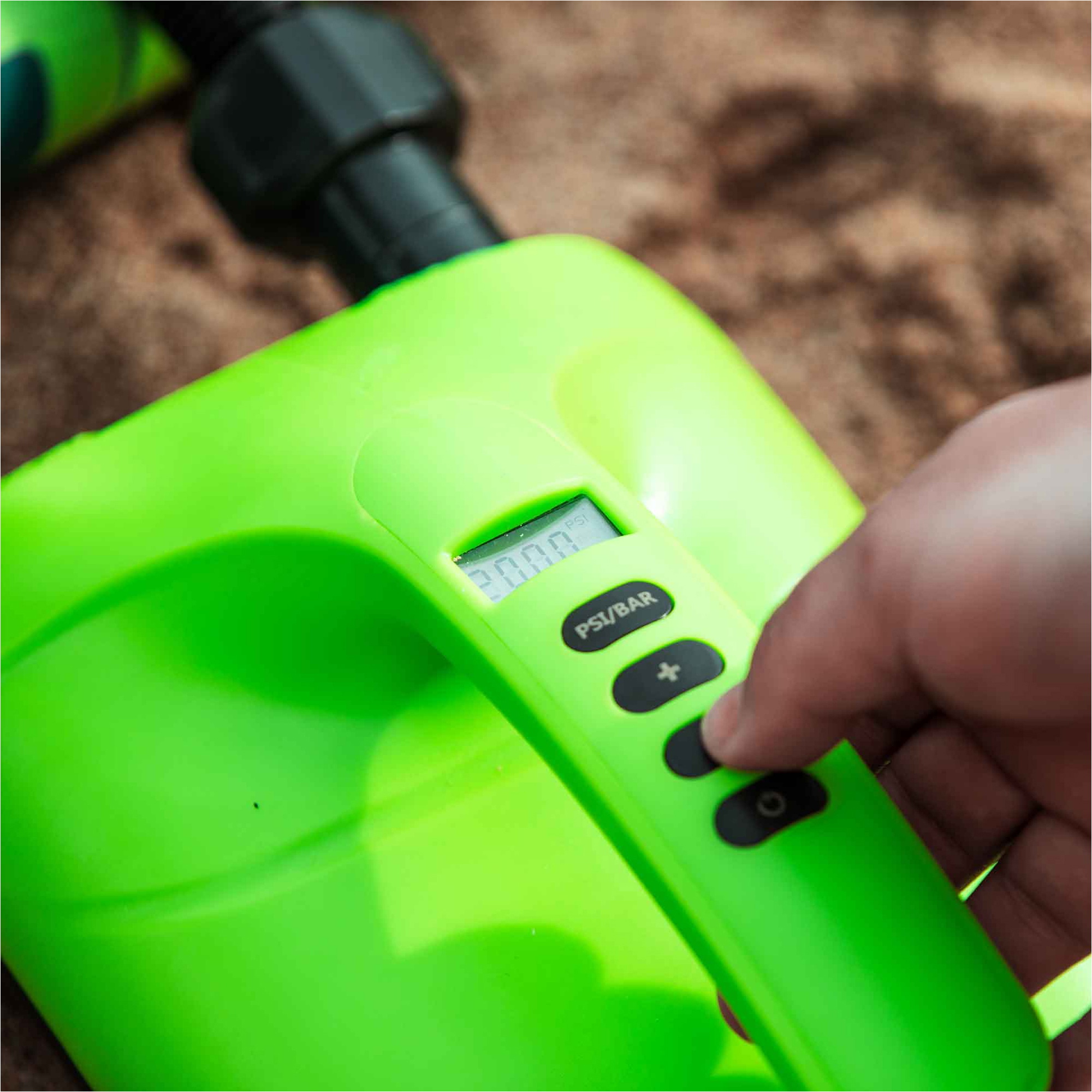 2026 Jobe Portable Electric Air Pump With Bag 410022001 - Green